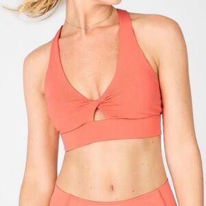 Fabletics Oasis Twist Medium Impact Sports Bra NWT Coral Melon Size S never worn